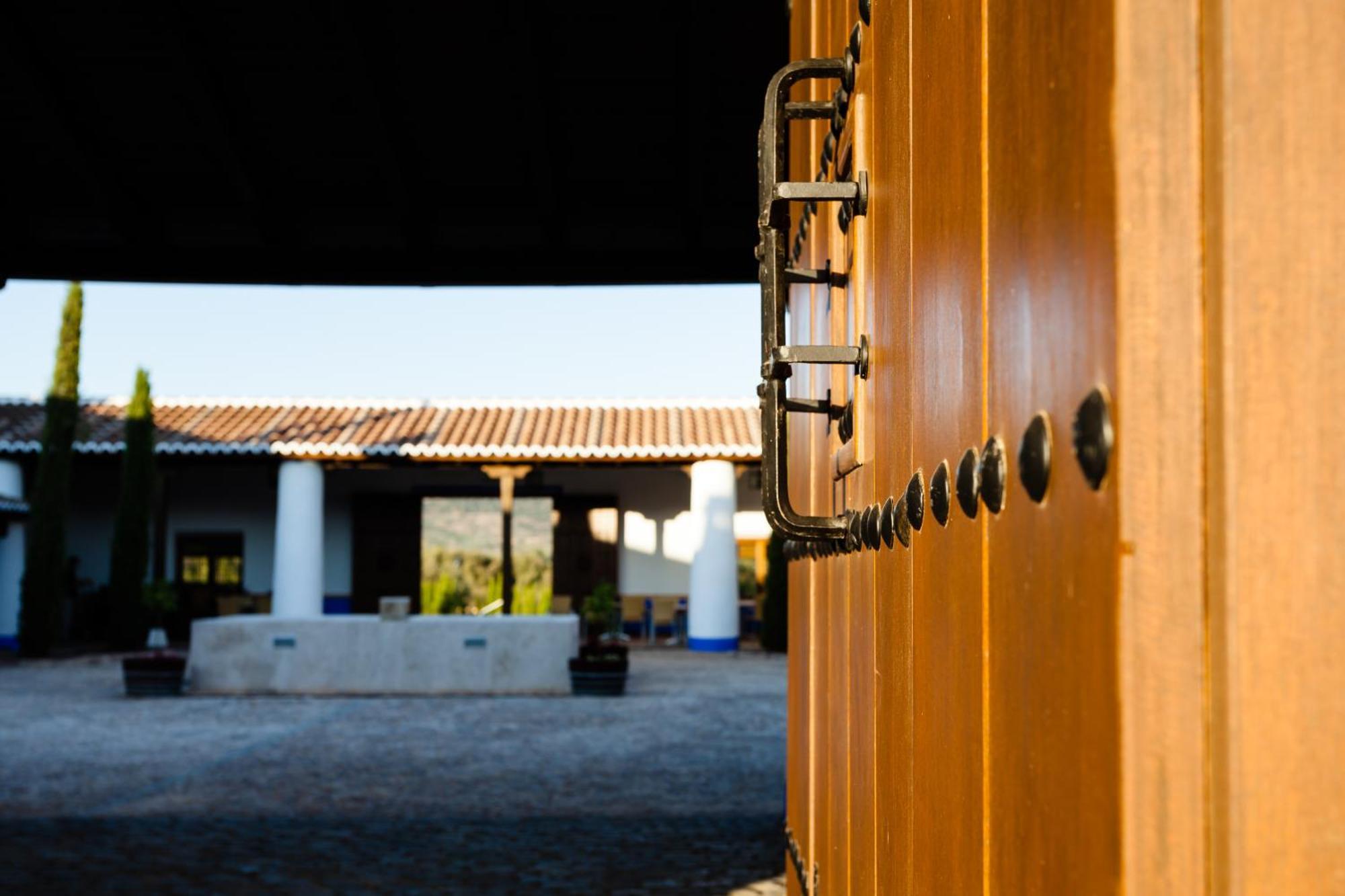 Apartamento Complejo Turístico Rural Fuente Taray Malagón Exterior foto